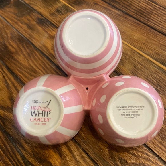 Vintage PAMPERED CHEF 'Help Whip Cancer' Trio Candy Condiment Bowl #2069. - Picture 6 of 7